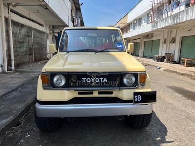 Toyota LANDCRUISER 2.4 (M)