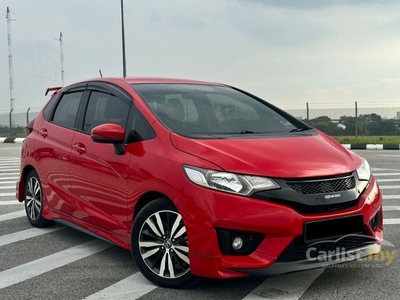 Used 2016 Honda Jazz 1.5 V i-VTEC FULL SPEC / HIGH LOAN / 8 YEARS LOAN LOW MONTHLY - Cars for sale