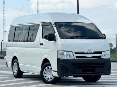 Toyota HIACE 2.5 DIESEL HIGHROOF FULL LEATHER SEAT