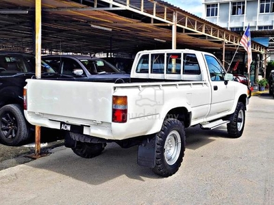 Toyota HILUX 2.8 SINGLE CAB OFF ROAD KING LN106