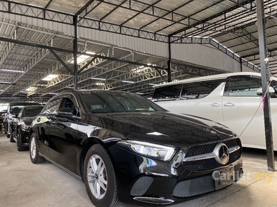 Recon UNREG 2019 Mercedes-Benz A180 1.3 JP 5A SUPER DEAL OFFER - Cars for sale