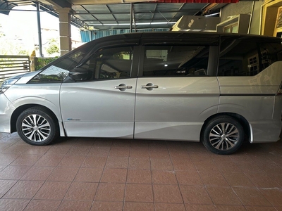 Nissan Serena Premium Highway Star 2018