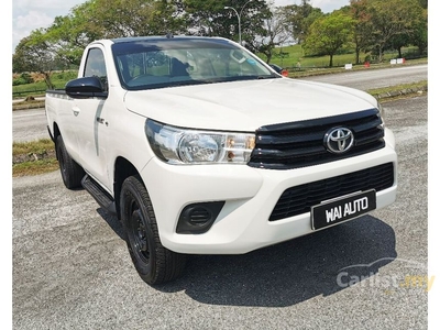 Used 2018 Toyota Hilux 2.4 VNT 4WD SINGLE CAB Pickup Truck (M) WARRANTY - Cars for sale