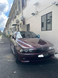 BMW 528i (CBU) 2.8 (A)