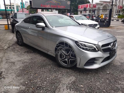Mercedes Benz C180 1.6 COUPE AMG LINE (A)