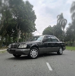 Mercedes Benz E280 W124 (Direct Owner)