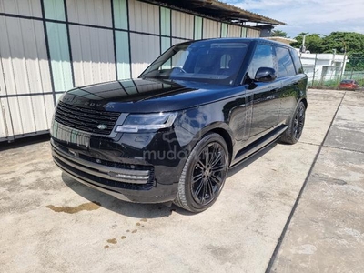 The New RANGE ROVER VOGUE P530 FIRST EDITION