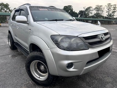 Toyota FORTUNER 2.5 G (M) LEATHER SEAT