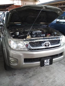Toyota HILUX 2.5 G FACELIFT DOUBLE CAB (M)