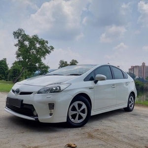 Toyota PRIUS 1.8 LUXURY(HYB BATTERY NEW 2018)