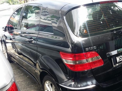 Mercedes-Benz B200 (A) Sambung Bayar / Car Continue Loan