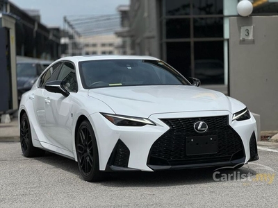 Recon 2020 Lexus IS300 2.0 F Sport Mode Black, TIPTOP Value Buy, Optional Includes 360 Surround Camera + Sunroof + Cool-Heated Seats + Blind Spot Monitor - Cars for sale