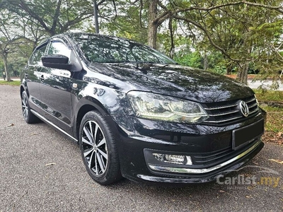 Used 2020 Volkswagen Vento 1.2 TSI Highline Sedan / CAR KING / TIP TOP CONDITION / NO REPAIRS NEEDED - Cars for sale