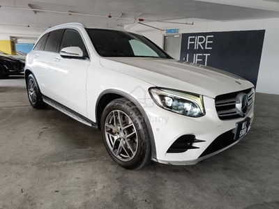 Mercedes Benz GLC250 4MATIC COUPE AMG LINE