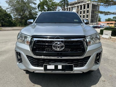 Toyota HILUX 2.4 G LE (A)