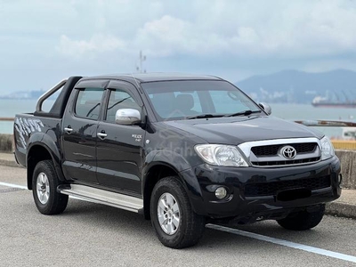 Toyota HILUX 2.5 G FACELIFT (A) TIP-TOP