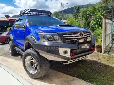 Toyota Hilux Double Cab 2.5 AT 2012