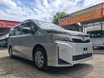 Full Loan* 2018 Toyota VOXY X 2.0 (A) *Push Start*