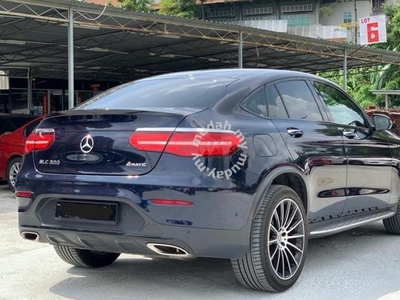 Mercedes Benz GLC300 COUPE 2.0 (A) 4MATIC AMG