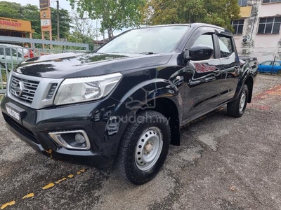 Nissan NAVARA 2.5 SE (MT)