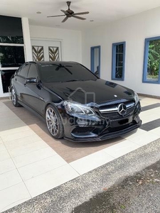 Mercedes Benz E400 AVANTGARDE (CKD) 3.0