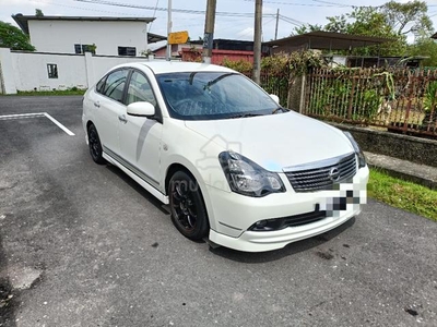 Nissan SYLPHY 2.0 LUXURY (A)