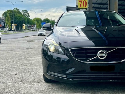 -2015- Volvo V40 1.6 T4 (A) CHEAPEST/WELCOME