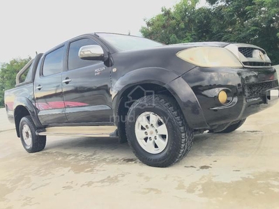Toyota HILUX 2.5 TRD 4WD(A)NEW FACELIFT/LUXURY SPE