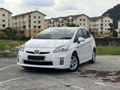 Toyota PRIUS 1.8 (HYBRID) (A) BOLEH LOAN LAGI