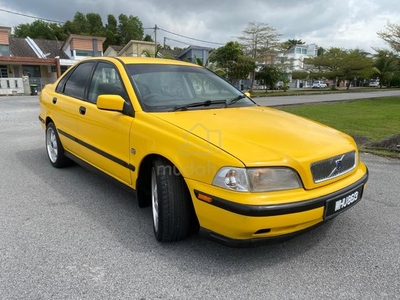 2000 Volvo S40 2.0 (A)