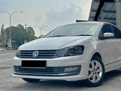 -Volkswagen VENTO COMFORTLINE 1.6L F/SVC RECO