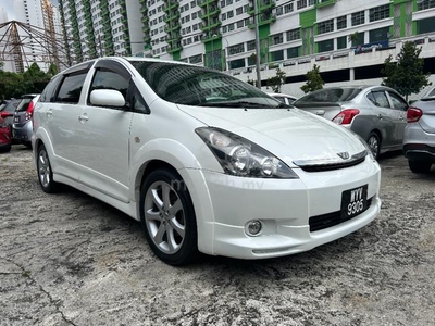 Toyota WISH 2.0 Z (A) 6 Seater Leather Camera