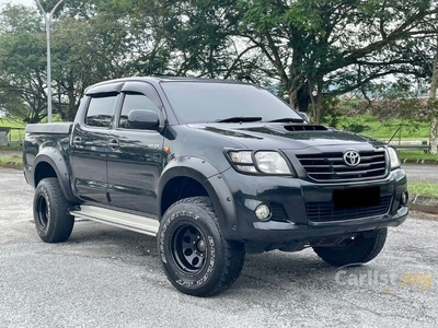 Used 2013 Toyota HILUX 2.5 G VNT (M) FOG LAMP R/CAM 4X4 - Cars for sale