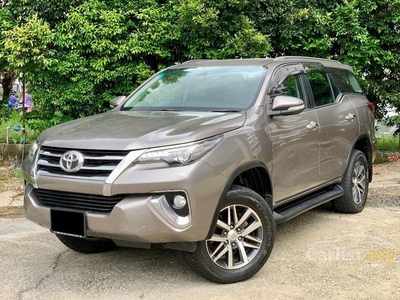 Used 2016 Toyota Fortuner 2.7 SRZ SUV - FULL LEATHER POWER SEAT / POWER BOOT / REVERSE CAM / PADDLE SHIFT / 1 OWNER / NO ACCIDENT / WARRANTY/ 7 SEATS - Cars for sale