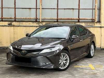 Used 2019 Toyota Camry 2.5 V Sedan / FSR BY TOYOTA / LOW MILEAGE - Cars for sale