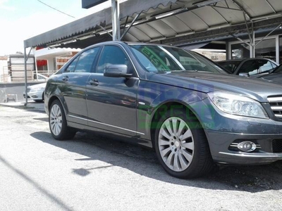 2010 Mercedes-Benz C200K - Well Maintained