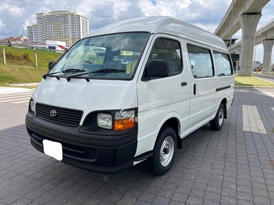 Toyota HIACE 2.0 (M) Window Van