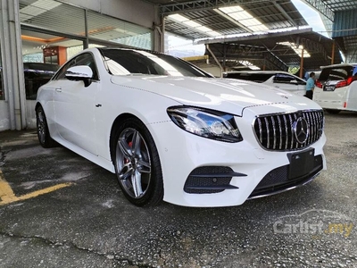 Recon 2019 Mercedes-Benz E200 2.0 AMG Line Coupe Panoramic Roof Burmester Sound Surround Camera Xenon Light LED Daytime Running Light 2 Memory Leather Seat - Cars for sale