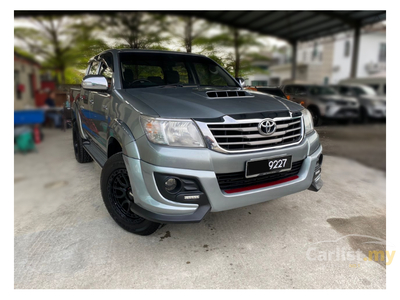 Used 2012 Toyota Hilux 2.5 VNT Pickup Truck - Cars for sale