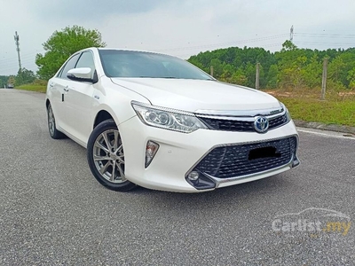 Used 2017 Toyota Camry 2.5 Hybrid Luxury Sedan/Free Warranty - Cars for sale