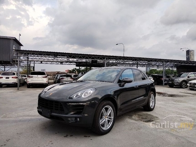 Recon 2018 Porsche Macan 2.0 Japan Leather sport chrono keyless recond - Cars for sale