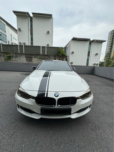 BMW 316i white