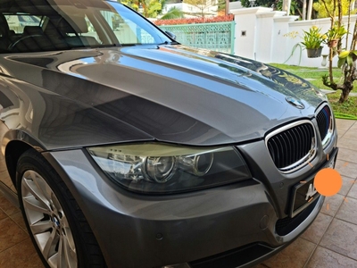 BMW 320i  E90 Face-lifted                       
LCI Automatic 1995cc                   
Excellent Conditon                  
Buy & Drive                           
CKD & Reg 12/2009