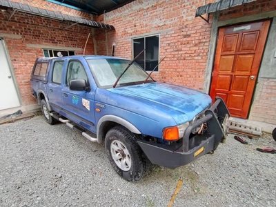 Ford Ranger XLT (M) 2001