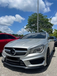 MERCEDES BENZ CLA45 AMG 2.0 4 MATIC - DIRECT OWNER