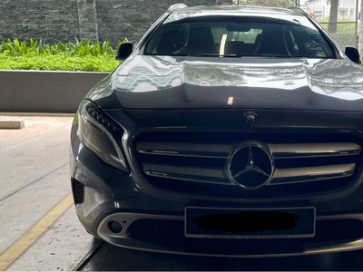 Mercedes GLA200 year 2016 (Direct Owner Nego)