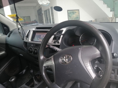 toyota hilux 2012 for sale