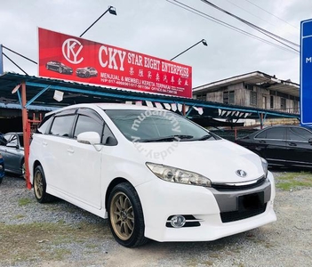 Toyota WISH 1.8 S FACELIFT (A)TIP-TOP
