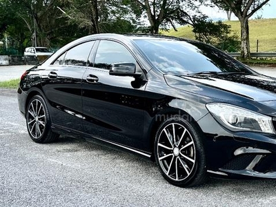 Mercedes Benz CLA200 (CBU) 1.6 (A)DirectOwner