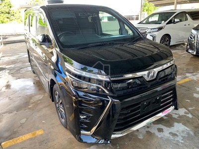 Toyota VOXY 2.0 KIRAMEKI 2 (A)